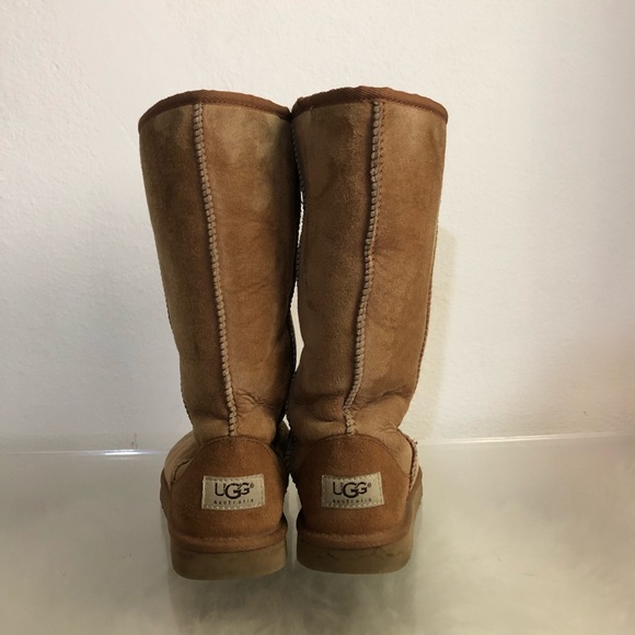 UGG Boots Women’s Tall Chestnut Suede Size 5 - Picture 4 of 7